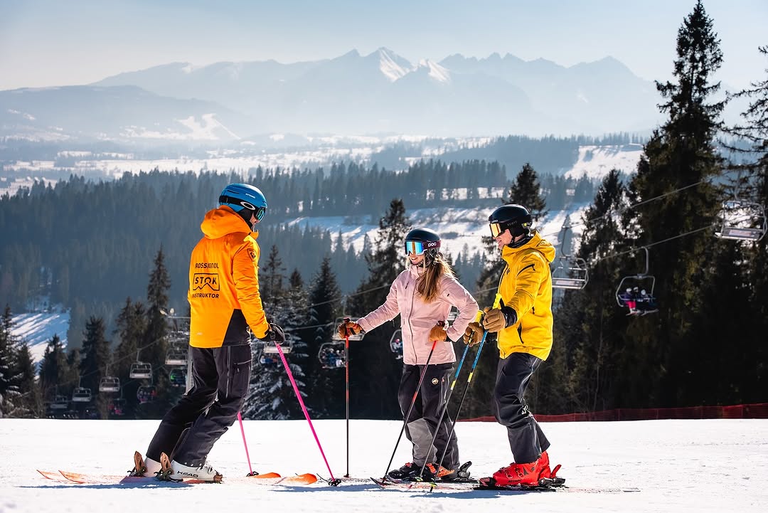 Photo shared by Szkoła Stok on October 03, 2025 tagging @kotelnicabialczanska, @tatrysuperski, and @bania_ski. May be an image of snowboarding, ski, ski slope and text.